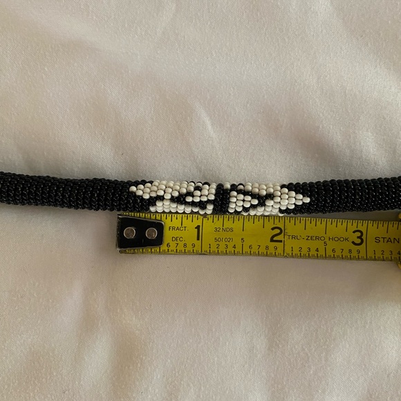 African beaded black and white necklace - Picture 12 of 12